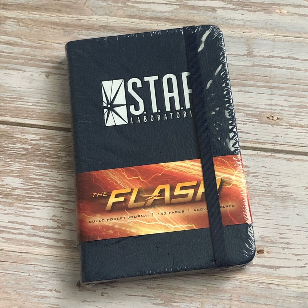 ❤️$8 NWT Loot Crate The Flash STAR Labs Pocket Journal